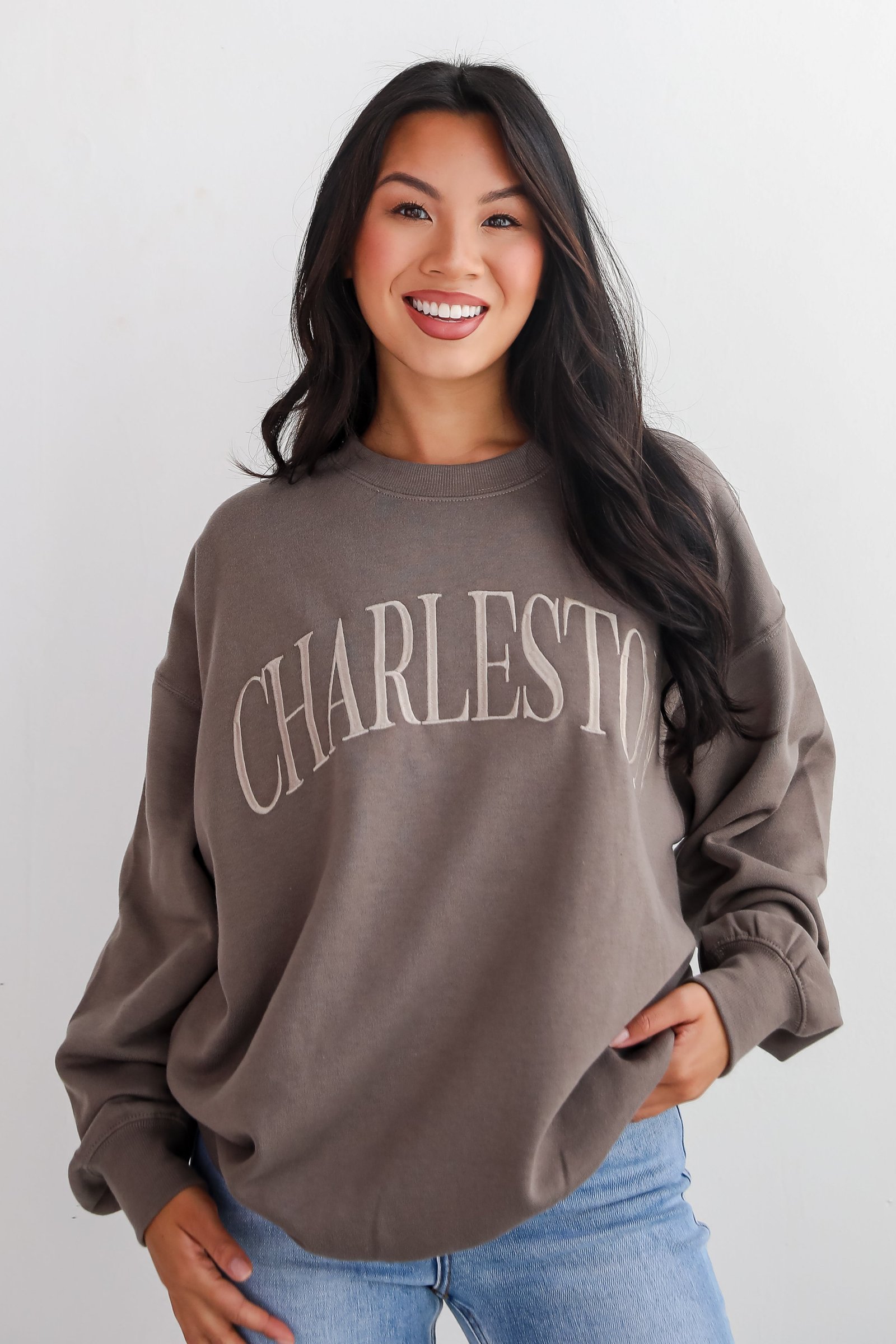 Charleston Embroidered Sweatshirt KP10