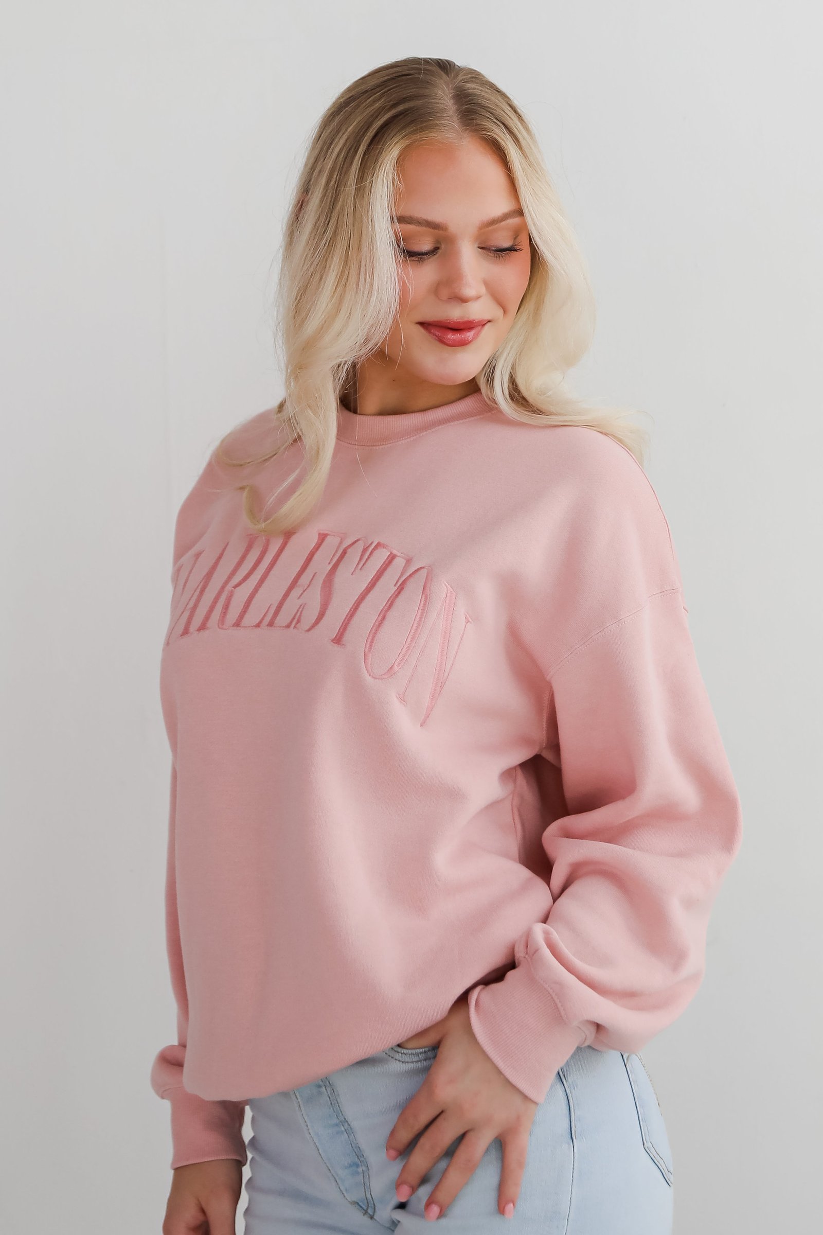 Charleston Embroidered Sweatshirt KP10