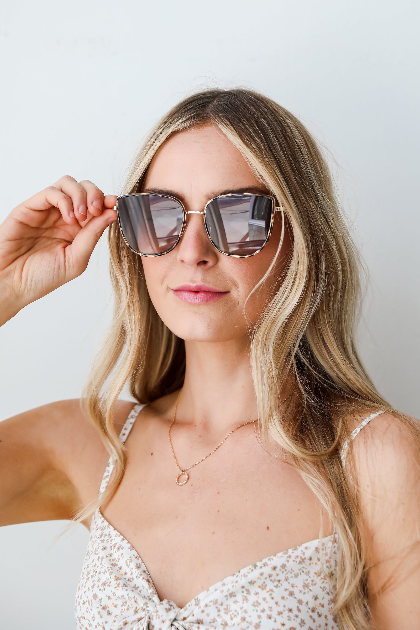 Edgy Intention Tortoise Cat Eye Sunglasses KP21